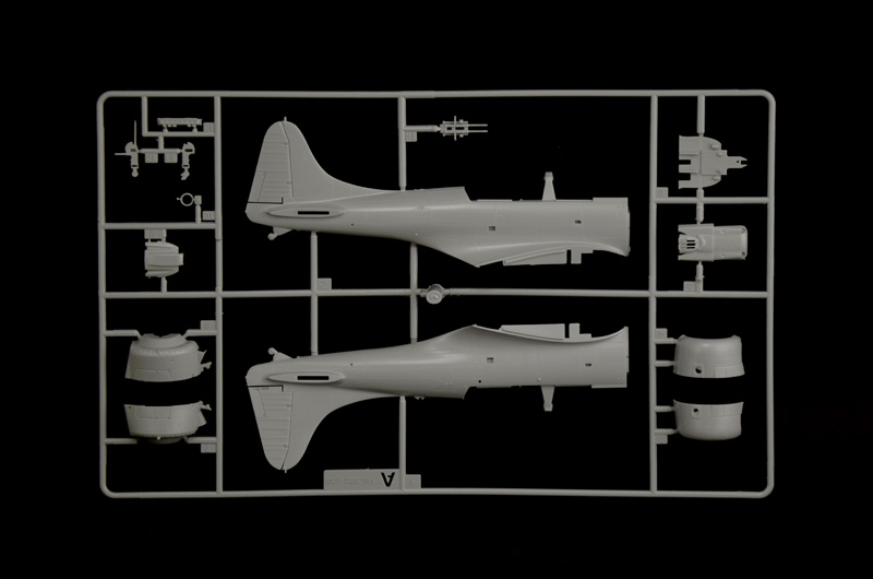 Italeri 2841 1/48 SBD-3 Dauntless - Image 3